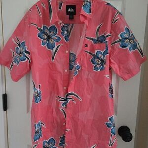 Quiksilver Pink Coral Floral Casual Button Down Shirt, Relaxed, Beach, Vacation
